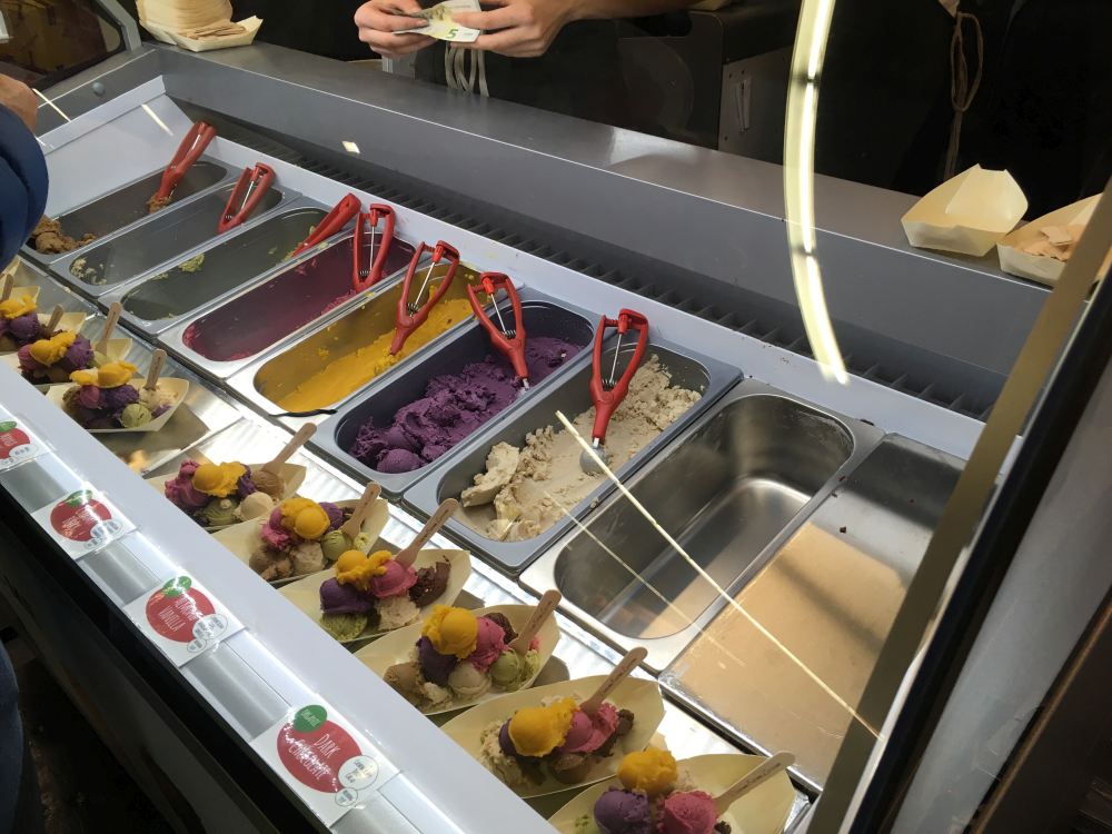 Das mit Datteln gesüßte Eis von Ice Date in den verschiedensten Sorten