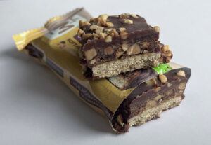 Naturally Pam Cake Bar Soft Peanut Detail