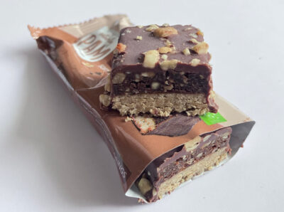 Naturally Pam Cake Bar Soft Hazelnut Detail